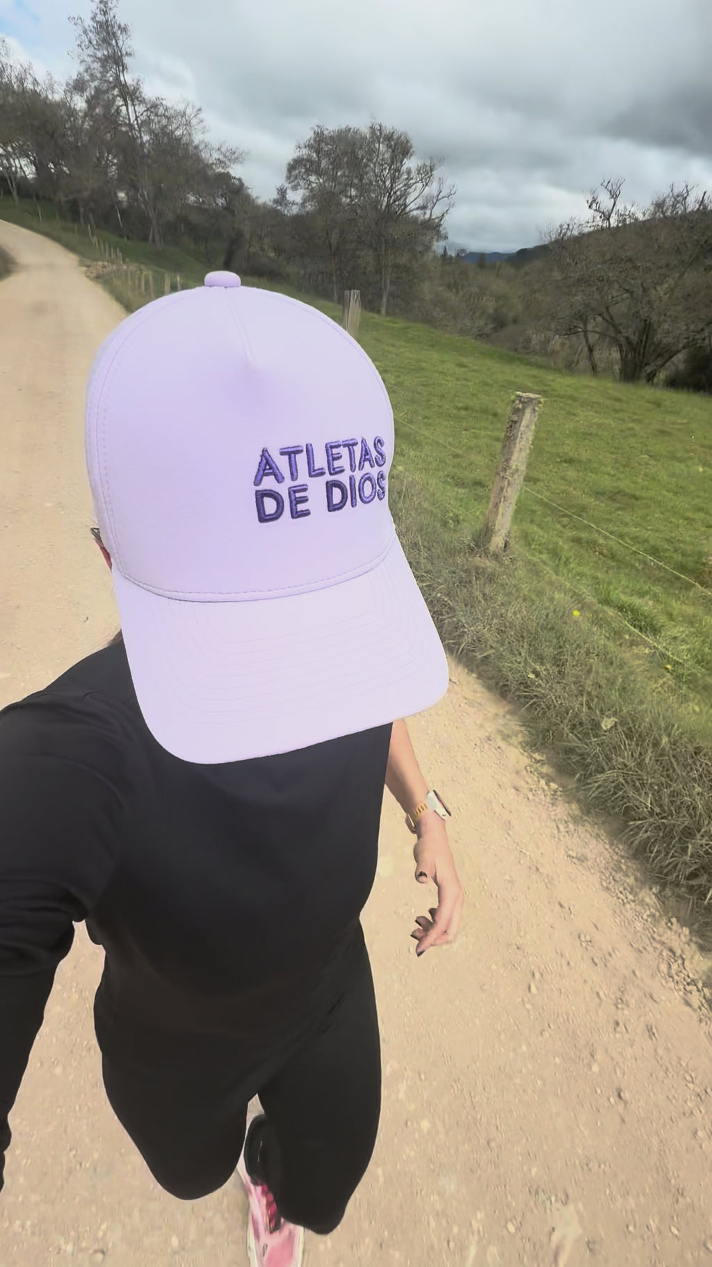 Gorra Atletas de Dios Morada